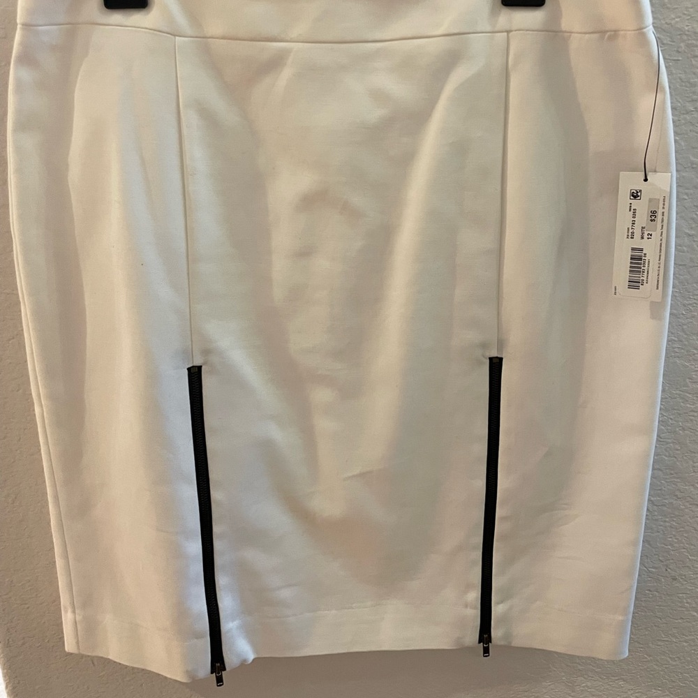 NWT Worthington White Skirt, Zipper accents